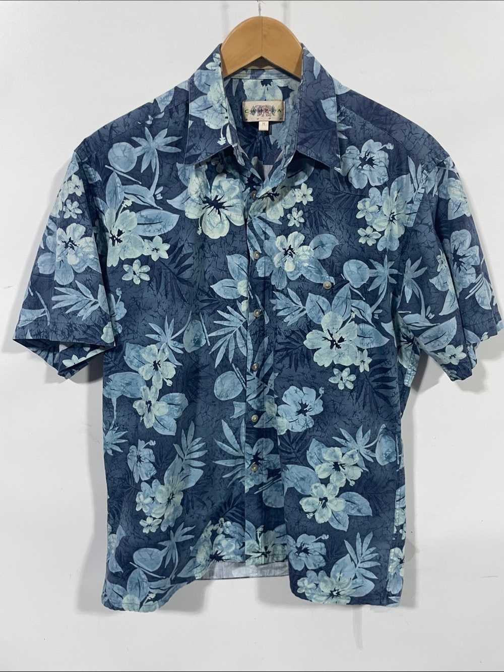 Vintage Navy and Light Blue Floral Short-Sleeve Button-Down Shirt